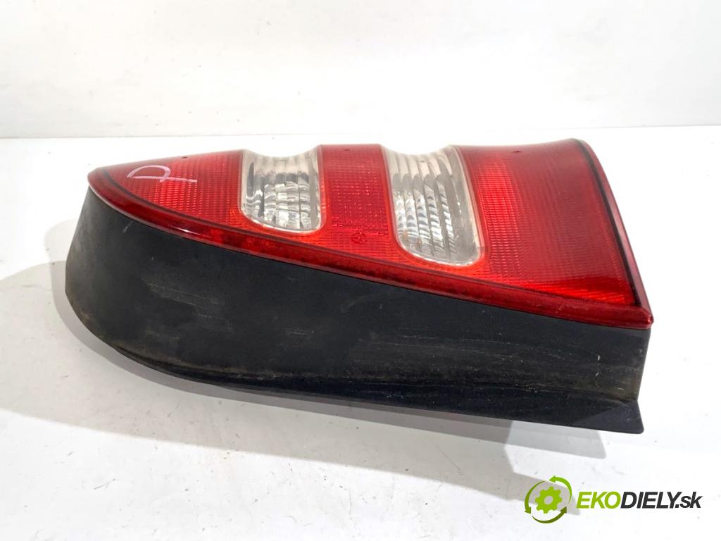 MERCEDES-BENZ W168 liftback 2002 60 kW A 140 (168.031, 168.131) 1397 Svetlo pravy zad