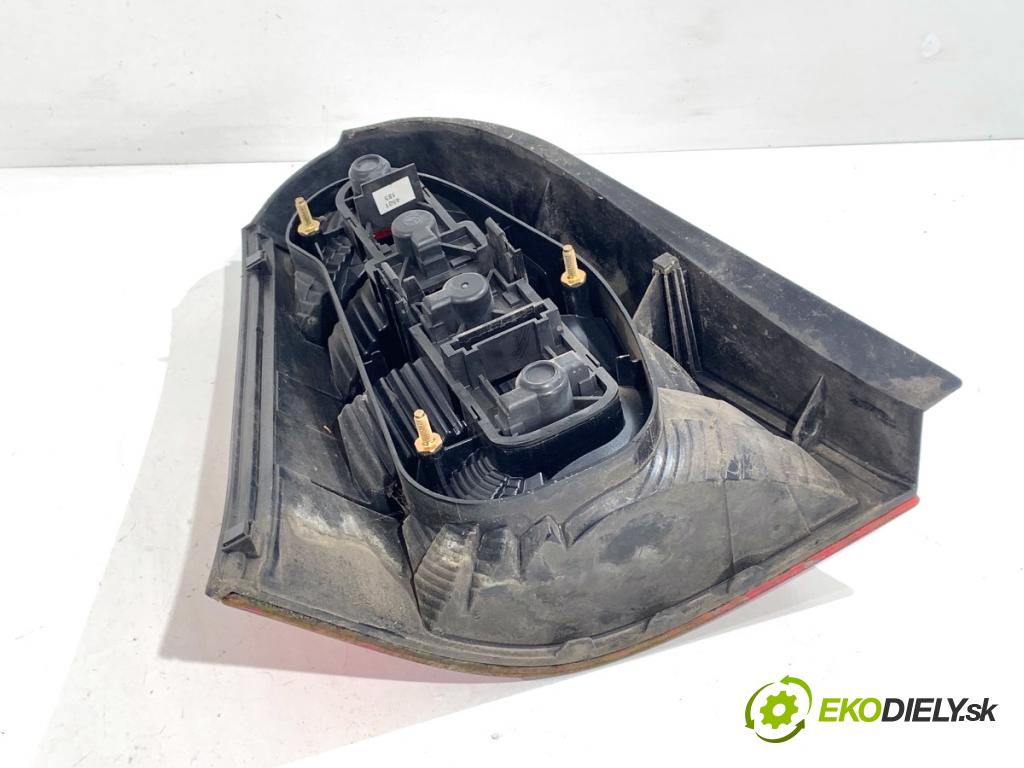 MERCEDES-BENZ W168 liftback 2002 60 kW A 140 (168.031, 168.131) 1397 Svetlo pravy zad