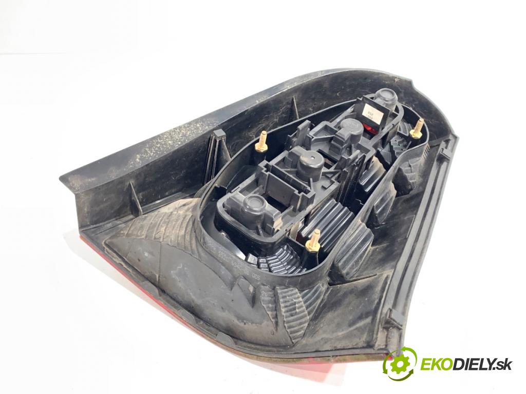 MERCEDES-BENZ W168 liftback 2002 60 kW A 140 (168.031, 168.131) 1397 Svetlo ľavy zad