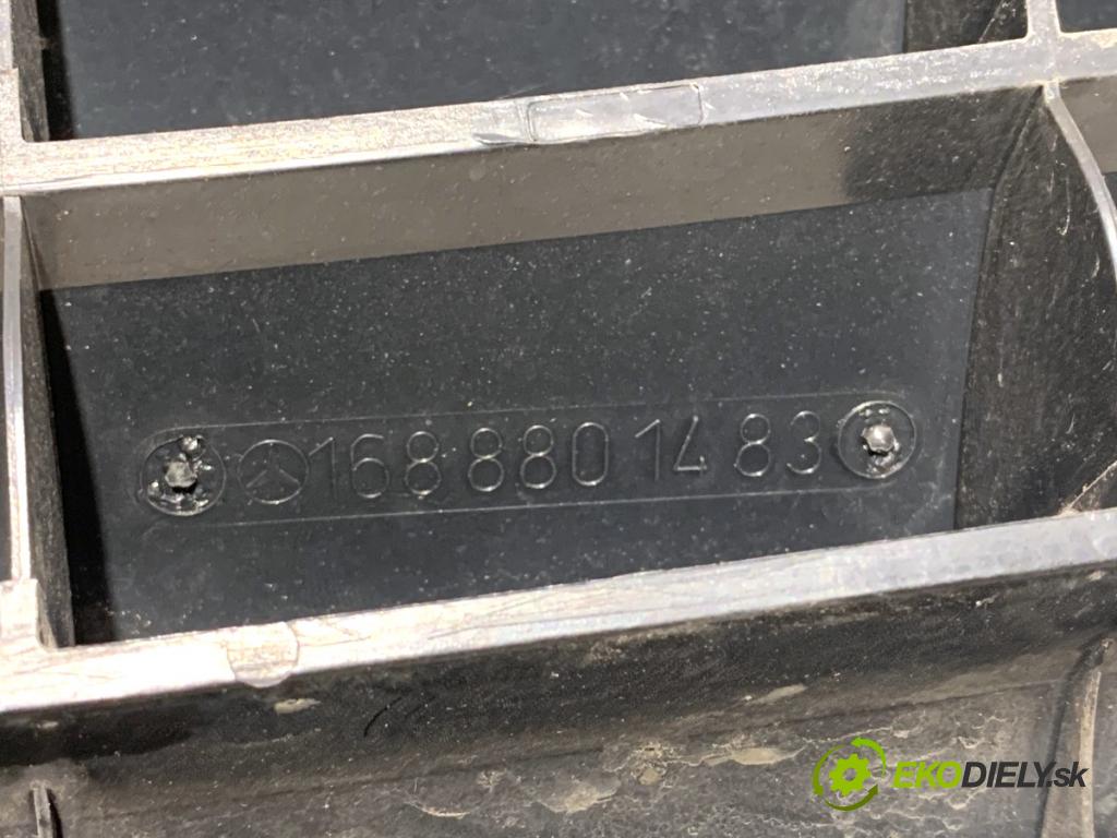 MERCEDES-BENZ W168 liftback 2002 60 kW A 140 (168.031, 168.131) 1397 mřížka maska 1688801483 (Přední mřížka (maska chladiče))