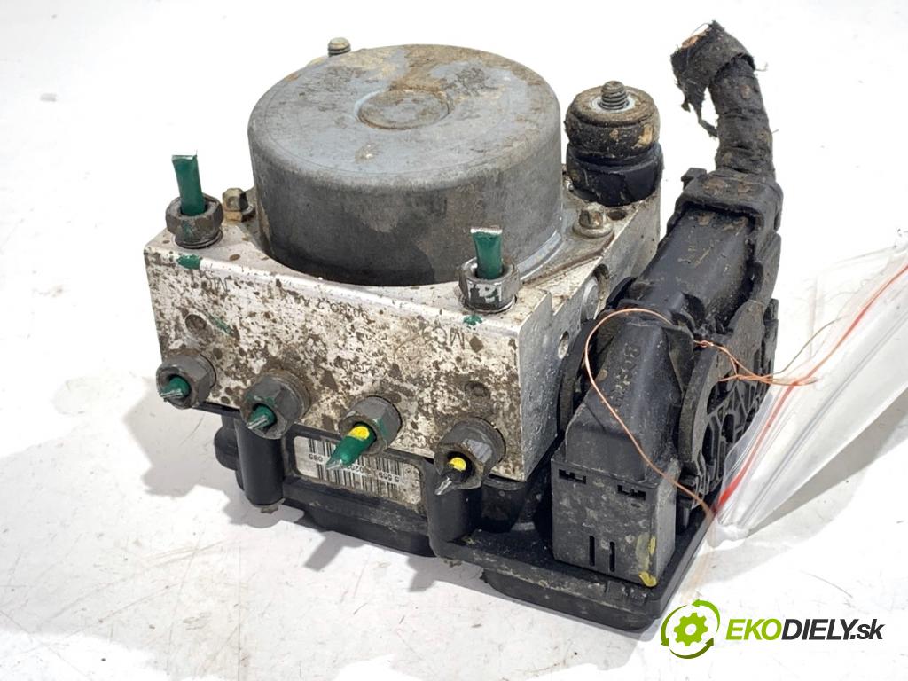 DACIA SANDERO liftback 2009 55 kW 1.4 (B30C, BS0C, BS0A, BS0G, BS1F, BS0E) 1390 Pumpa ABS 8200756095 (Pumpa ABS)