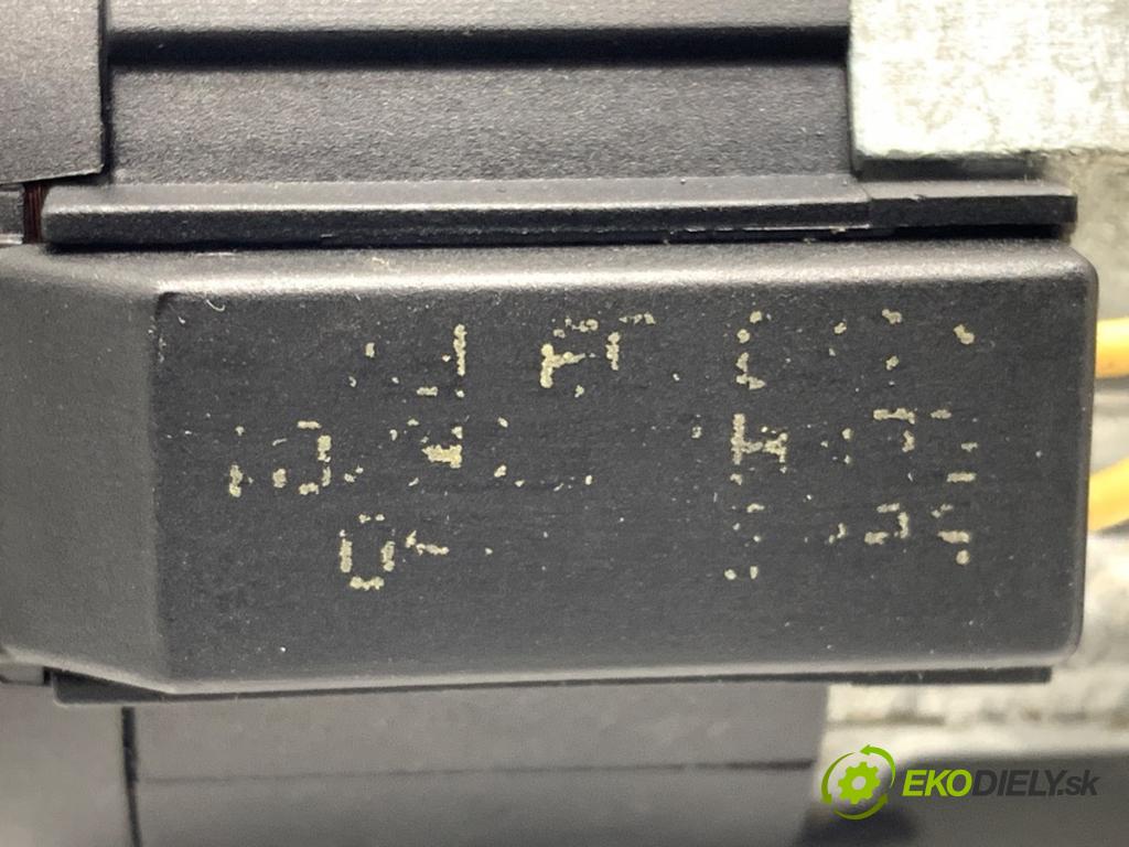 CITROEN C2 liftback 2009 50 kW 1.4 HDi 1398 spinačka N0502455 (Spínacia skrinka)