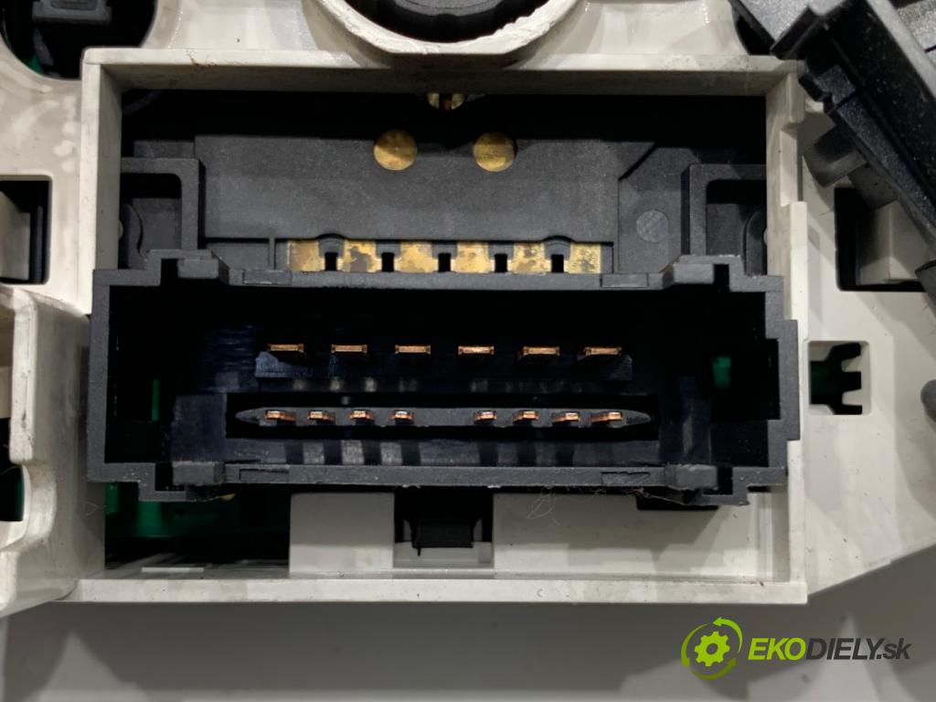 CITROEN C2 liftback 2009 50 kW 1.4 HDi 1398 Panel ovládania kúrenia N105559U (Prepínacie páčky pod volantom)