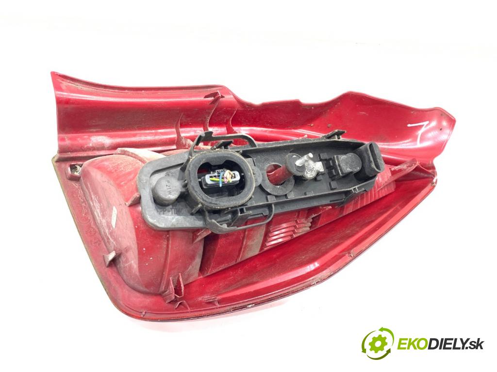 CITROEN C2 liftback 2009 50 kW 1.4 HDi 1398 Svetlo ľavy zad