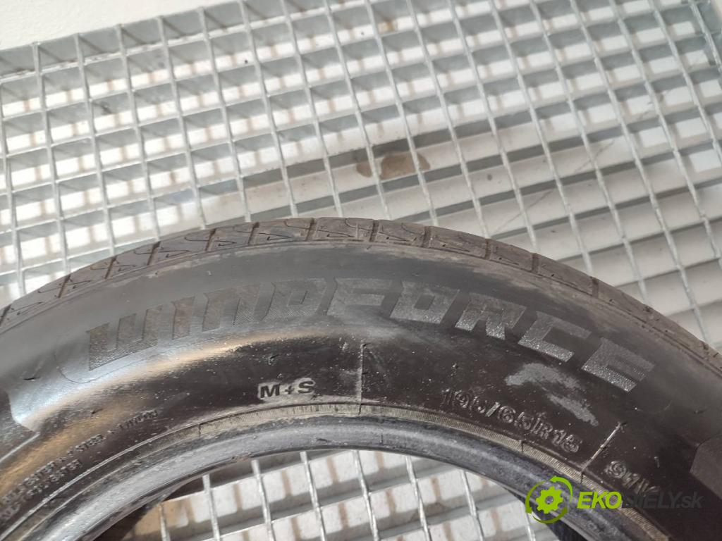 --- --- PNEUMATIKY: 2X 195/65 15" WINDFORCE