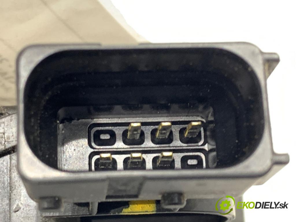 FIAT GRANDE PUNTO liftback 2006 57 kW 1.4 (199AXB11, 199AXB1A, 199BXB1A, 199AXL1A) 1368 zámok Dvere ľavy predný 55702897