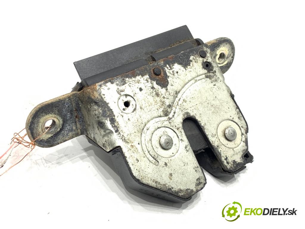 FIAT GRANDE PUNTO liftback 2006 57 kW 1.4 (199AXB11, 199AXB1A, 199BXB1A, 199AXL1A) 1368 zámok dverí zad 