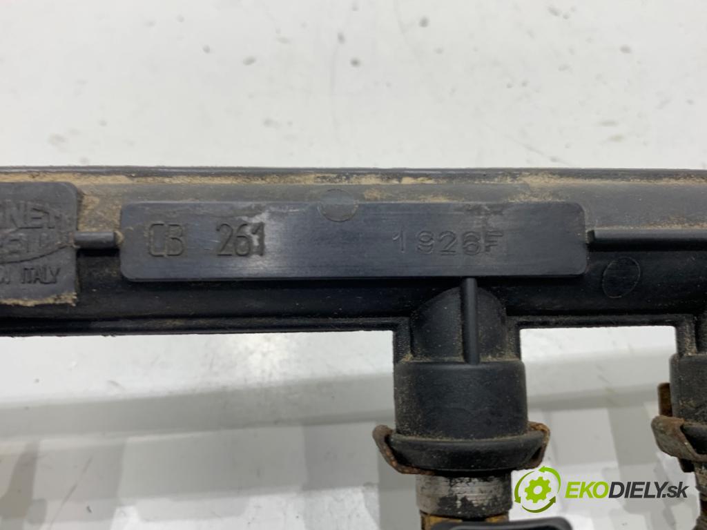 FIAT GRANDE PUNTO liftback 2006 57 kW 1.4 (199AXB11, 199AXB1A, 199BXB1A, 199AXL1A) 1368 Lišta vstrekovacia CB261 (Vstrekovacia lišta)