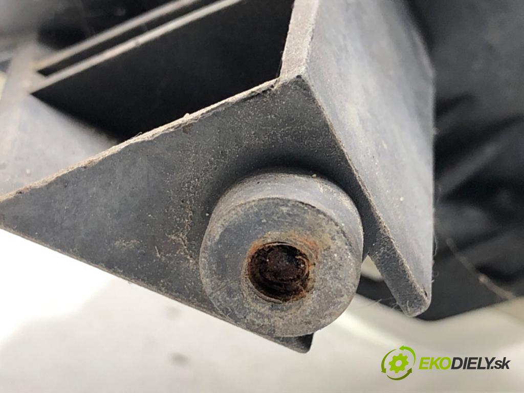 OPEL ASTRA H Kombi 2004 74 kW 1.7 CDTI (L35) 1686 Hmlové svetlo, hmlovka pravy predný
