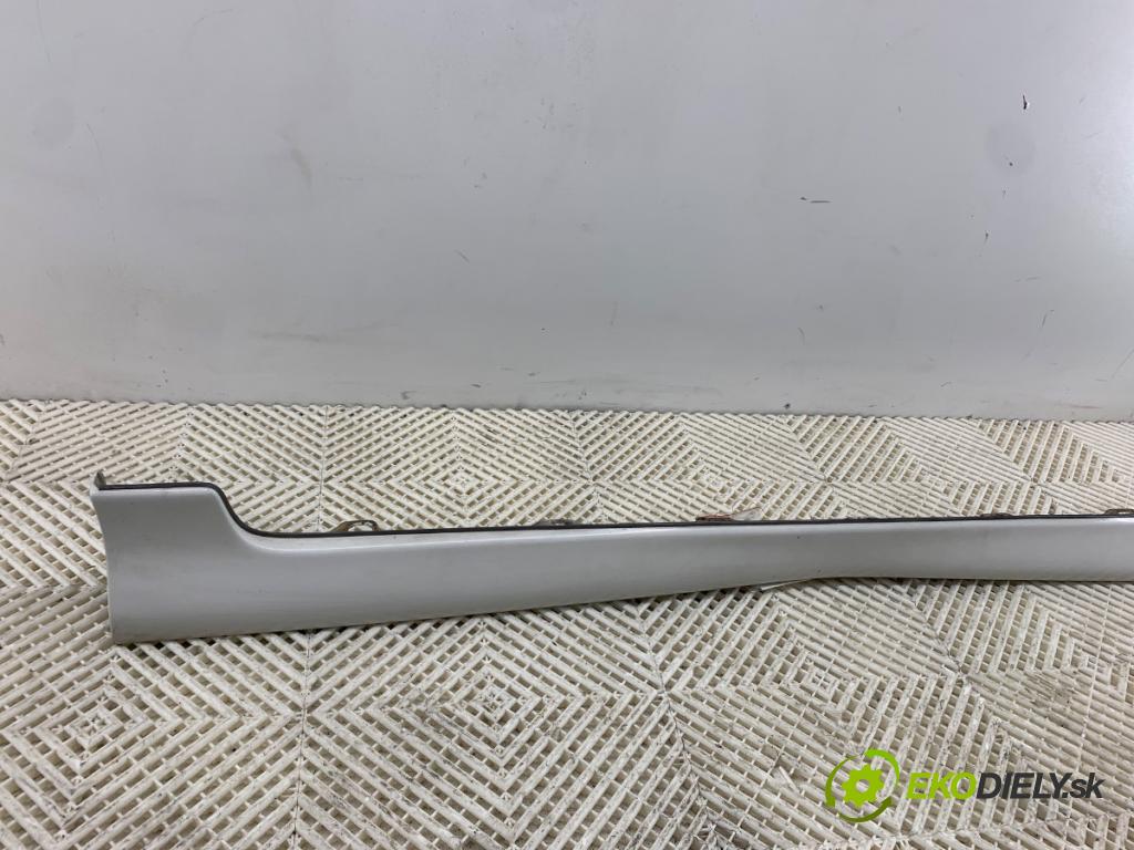 TOYOTA COROLLA E12 liftback 2005 141 kW 1.8 VVTL-i TS (ZZE123) 1796 Lišta prahová ľavy