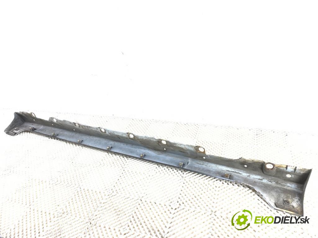 TOYOTA COROLLA E12 liftback 2005 141 kW 1.8 VVTL-i TS (ZZE123) 1796 Lišta prahová ľavy