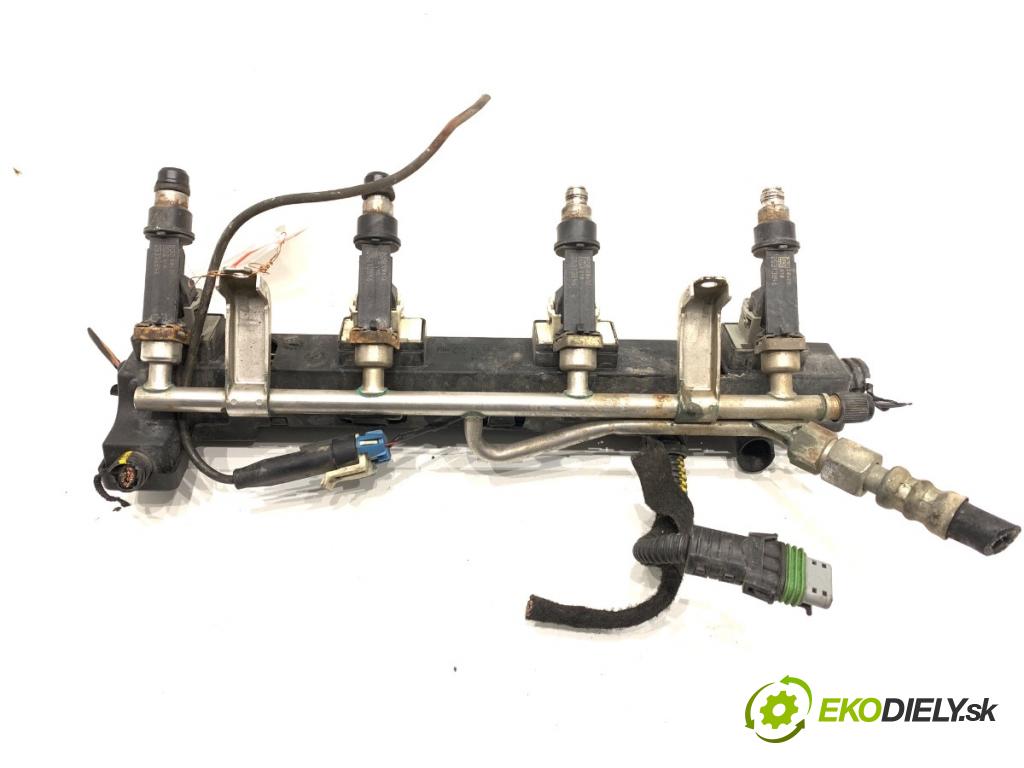 OPEL ZAFIRA A nadwozie wielkoprzestrzenne (MPV) 2003 74 kW 1.6 16V (F75) 1598 Lišta vstrekovacia 25313846 (Vstrekovacia lišta)