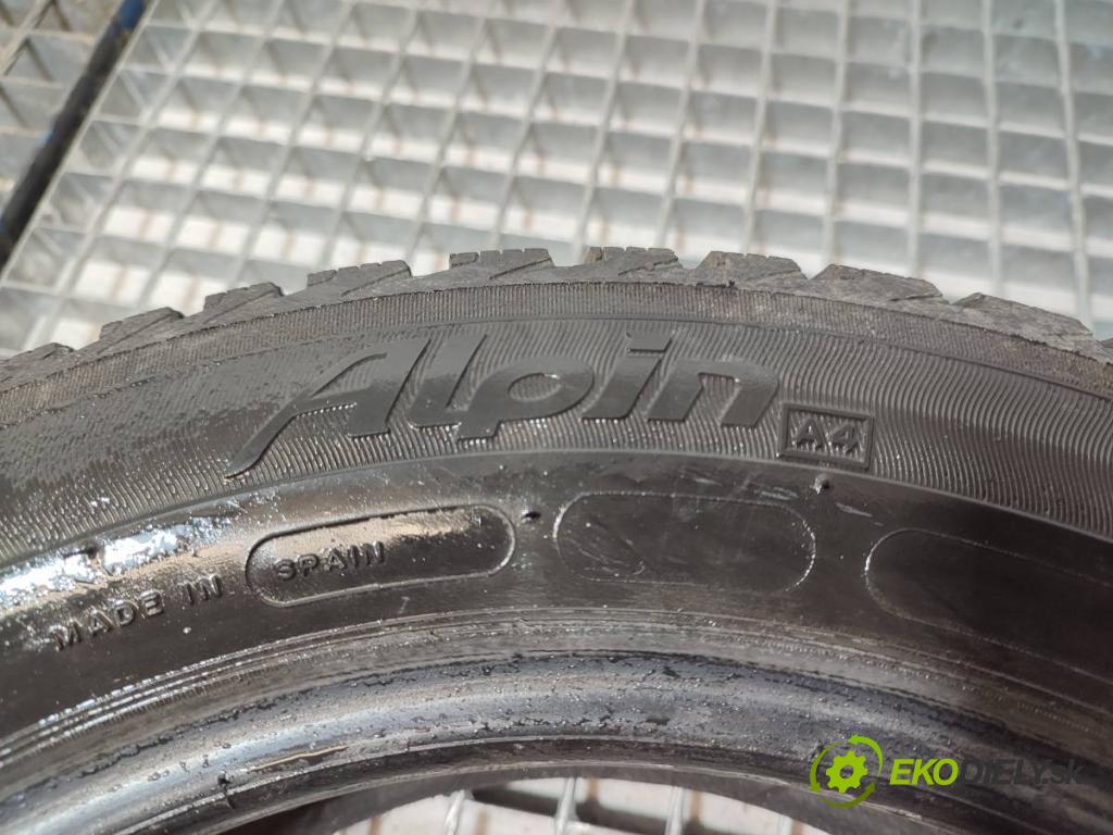 --- --- PNEUMATIKY: zima 2X 185/60 15" MICHELIN