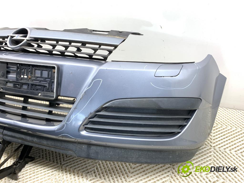 OPEL ASTRA H liftback 2005 59 kW 1.7 CDTI (L48) 1686 nárazník přední část  (Klika dveří ostatní)