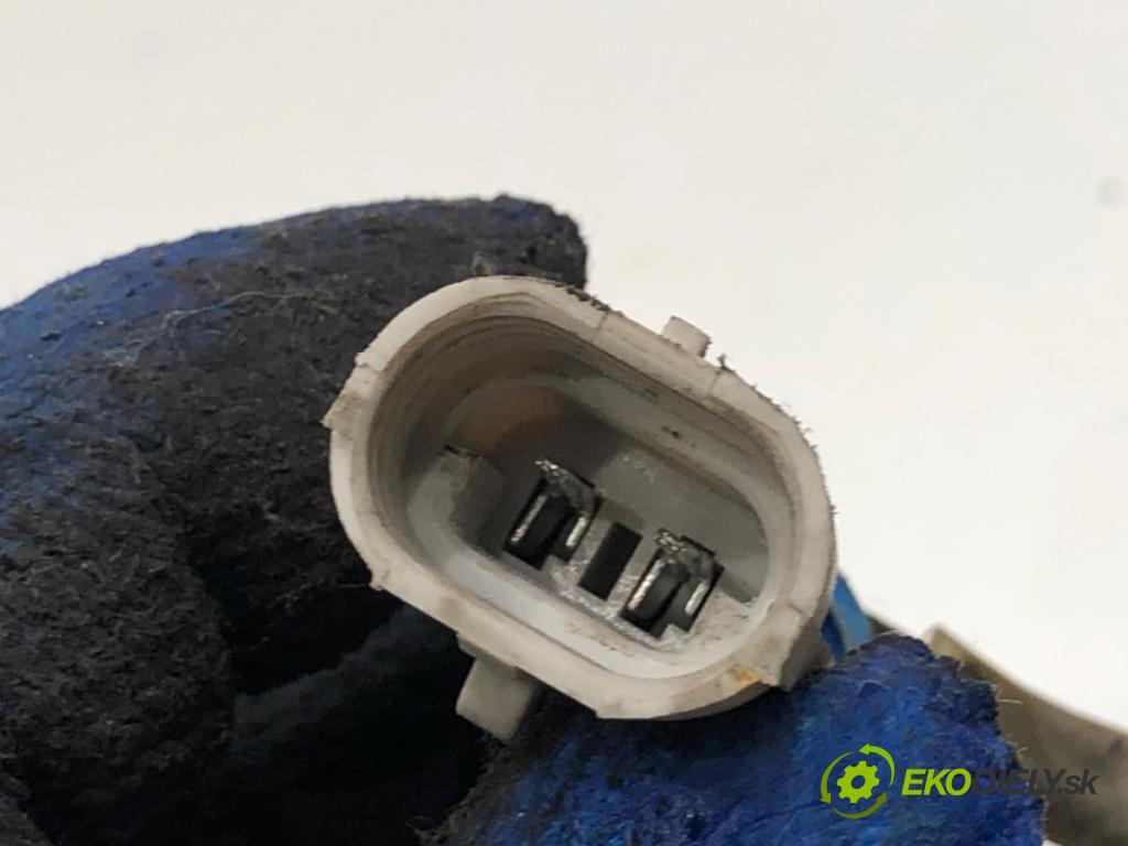 OPEL ASTRA H liftback 2005 59 kW 1.7 CDTI (L48) 1686 kompresor klimatizace 13124751 (Kompresor klimatizace)