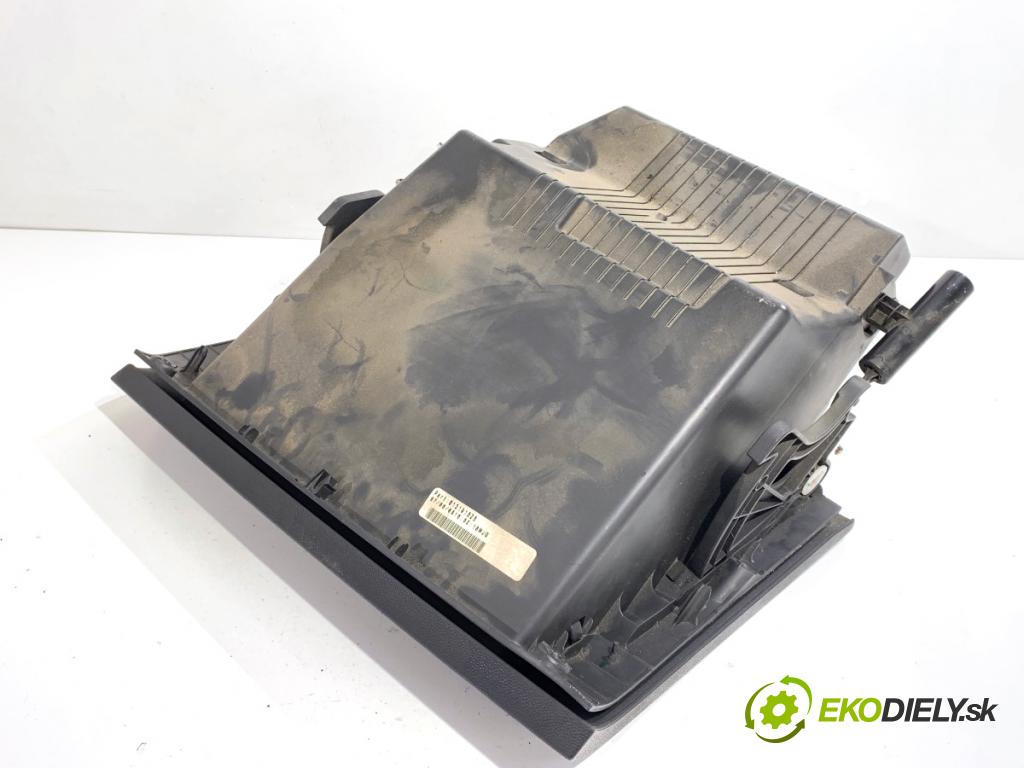 OPEL ASTRA H liftback 2005 59 kW 1.7 CDTI (L48) 1686 Priehradka, kastlík spolujazdca 13191525 (Priehradka (kastlík))