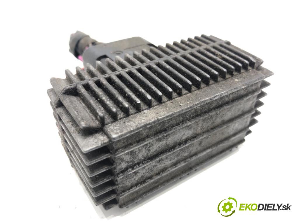 OPEL ASTRA H liftback 2005 59 kW 1.7 CDTI (L48) 1686 relé sviečok žhavenia 55354141 (Relé)