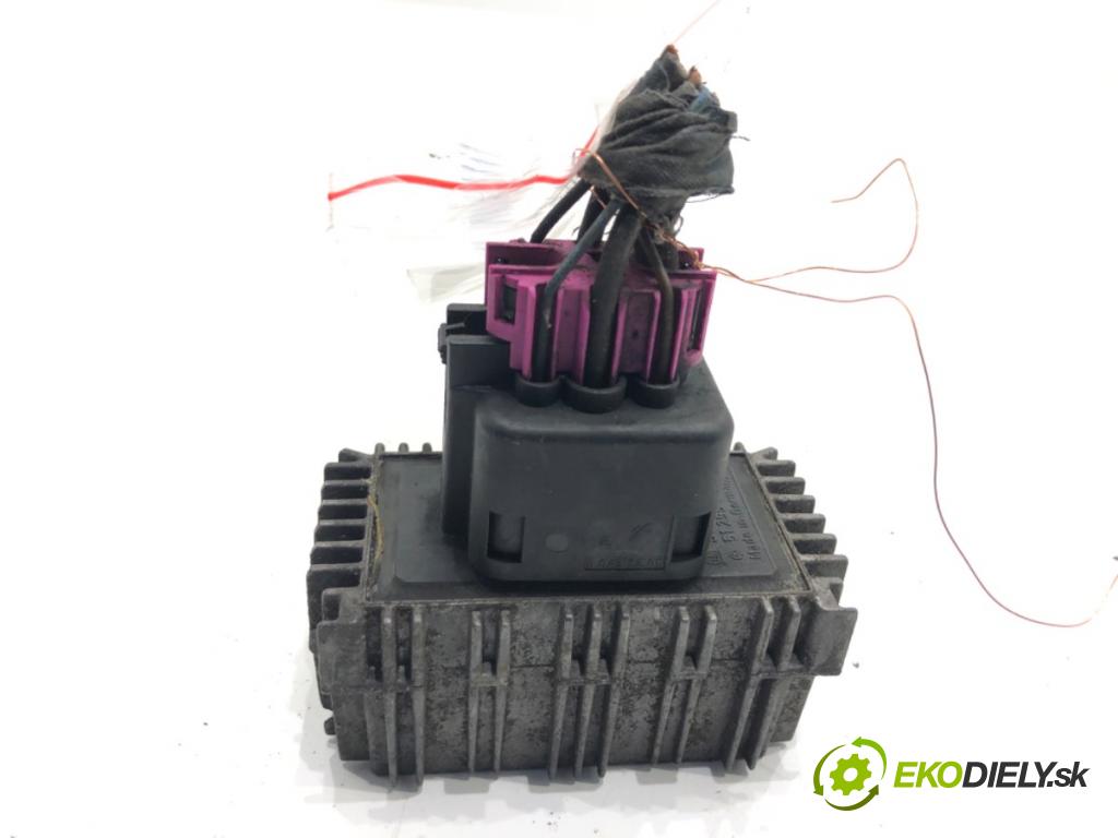 OPEL ASTRA H liftback 2005 59 kW 1.7 CDTI (L48) 1686 relé sviečok žhavenia 55354141 (Relé)