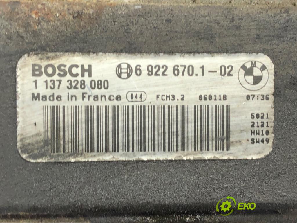 BMW E46 sedan 1998 87 kW 318 i 1895 Ventilátor chladiča 6922670 (Ventilátor)