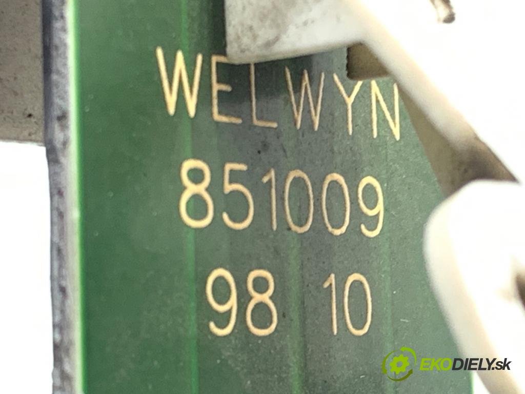 BMW E46 sedan 1998 87 kW 318 i 1895 odpor rezistor topení vzduchu  (Odpor topení)