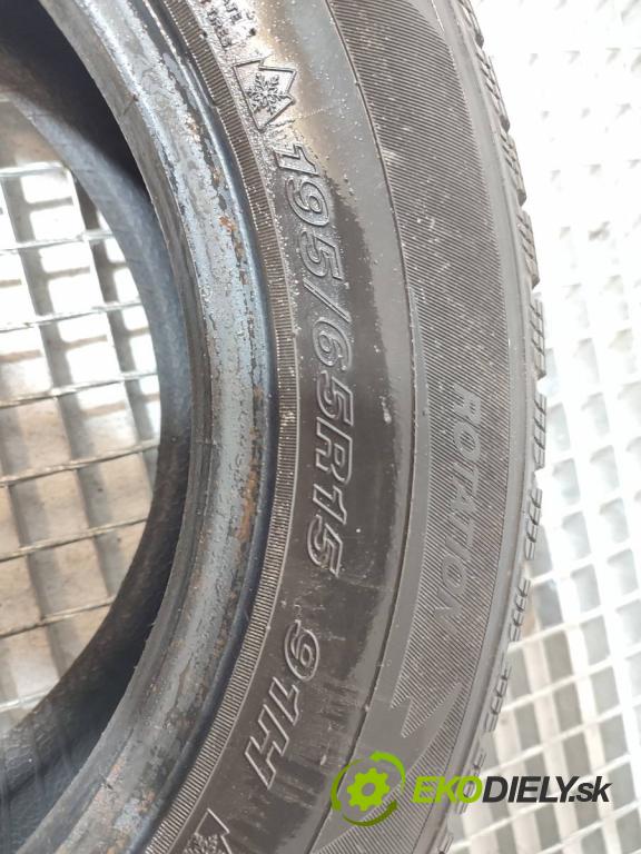 --- ---      PNEUMATIKY: zima 2X 195/65 15" GOODRIDE