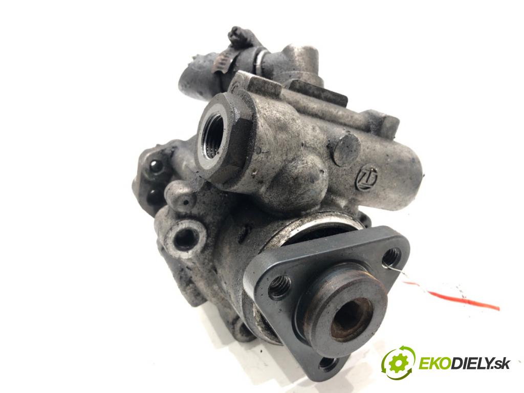 AUDI A4 B6 sedan 2003 132 kW 2.5 TDI quattro 2496 pumpa servočerpadlo 8E0145155 (Servočerpadlo)