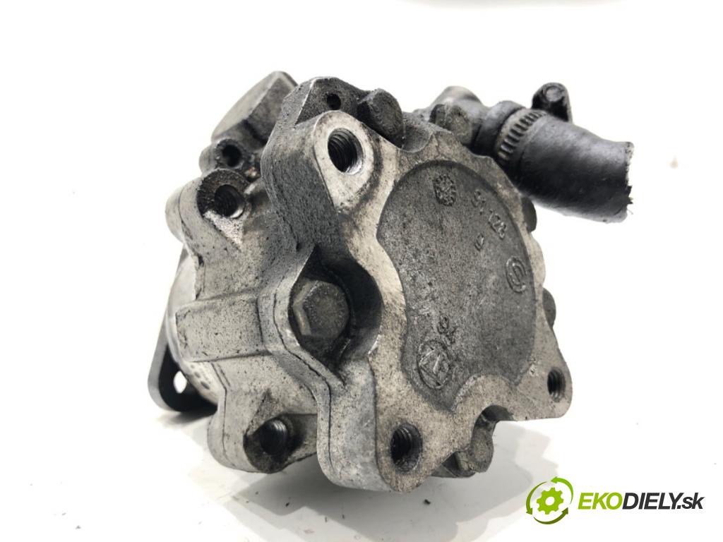 AUDI A4 B6 sedan 2003 132 kW 2.5 TDI quattro 2496 pumpa servočerpadlo 8E0145155 (Servočerpadlo)