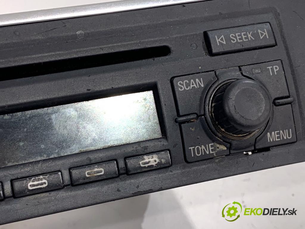 AUDI A4 B6 sedan 2003 132 kW 2.5 TDI quattro 2496 RADIO 8E0035186J (Audio zariadenie)