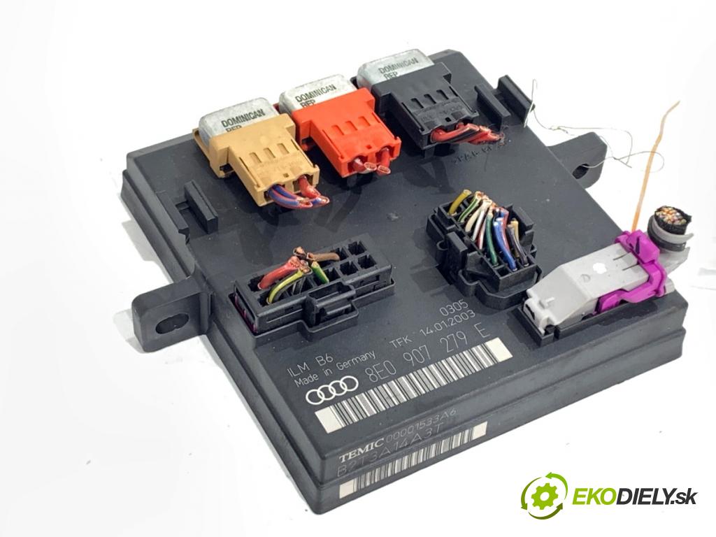 AUDI A4 B6 sedan 2003 132 kW 2.5 TDI quattro 2496 Modul svetiel 8E0907279E (Riadiaca jednotka ostatné)