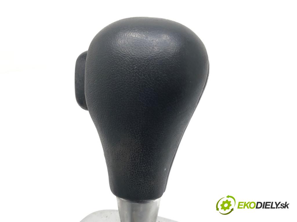 AUDI A4 B6 sedan 2003 132 kW 2.5 TDI quattro 2496 Kulisa 8E1713041H (Rýchlostná páka (kulisa))