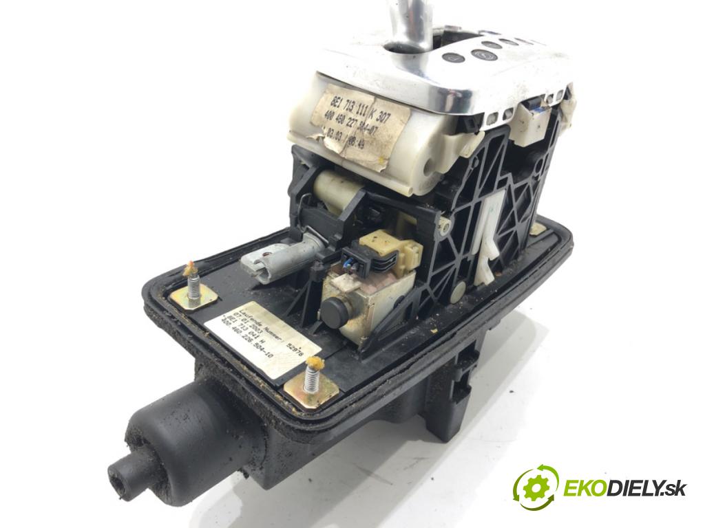 AUDI A4 B6 sedan 2003 132 kW 2.5 TDI quattro 2496 Kulisa 8E1713041H (Rýchlostná páka (kulisa))