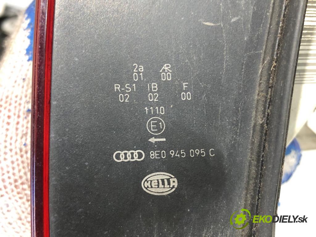 AUDI A4 B6 sedan 2003 132 kW 2.5 TDI quattro 2496 Svetlo ľavy zad 8E0945095C