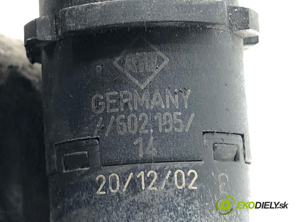 AUDI A4 B6 sedan 2003 132 kW 2.5 TDI quattro 2496 Snímač PDC
