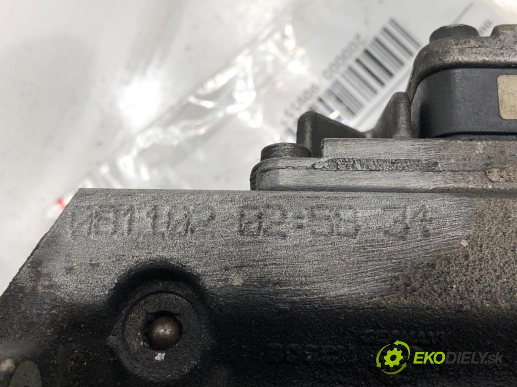 AUDI A4 B6 sedan 2003 132 kW 2.5 TDI quattro 2496 Pumpa vstrekovacia 0281010889 (Vstrekovacie čerpadlo)