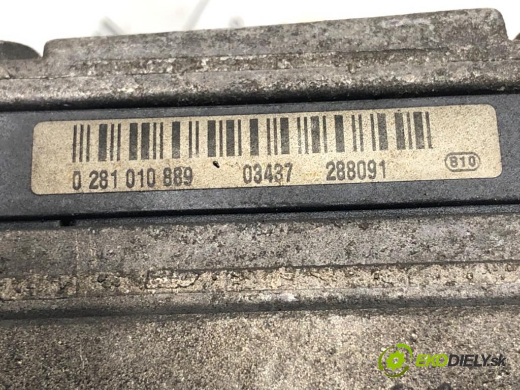 AUDI A4 B6 sedan 2003 132 kW 2.5 TDI quattro 2496 Pumpa vstrekovacia 0281010889 (Vstrekovacie čerpadlo)