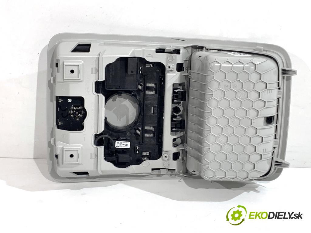 SKODA KAROQ SUV  110 kW 1.5 TSI 1495 Svetlo stropné 5E0867489B