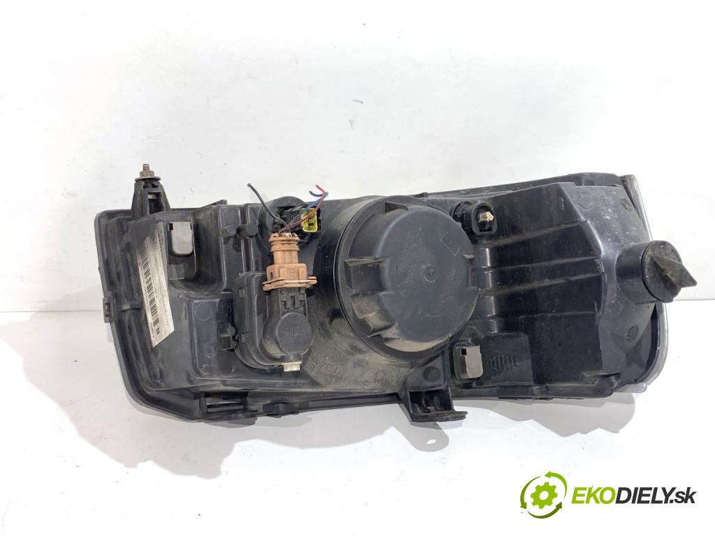 LAND ROVER FREELANDER I samochód terenowy zamknięty 2001 88 kW 1.8 i 16V 4x4 1796 Svetlomet ľavy predný