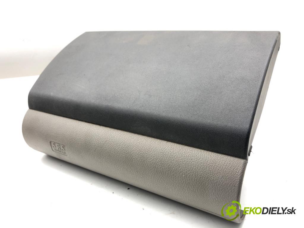 LAND ROVER FREELANDER I samochód terenowy zamknięty 2001 88 kW 1.8 i 16V 4x4 1796 AirBag spolujezdce  (Airbag)