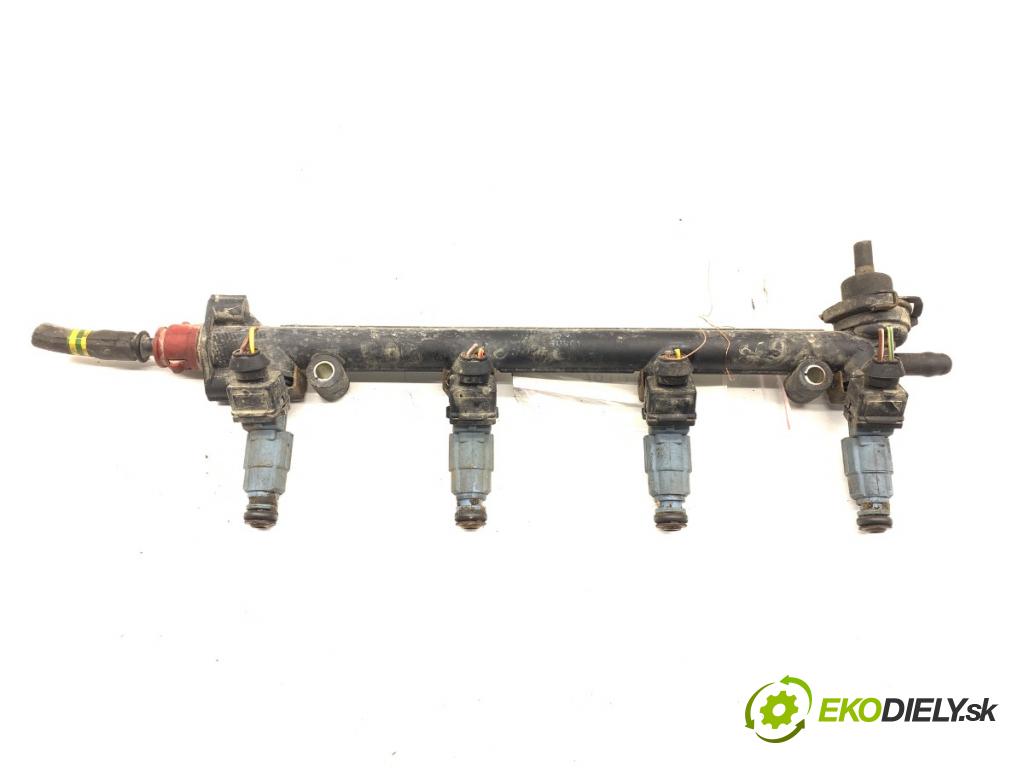 LAND ROVER FREELANDER I samochód terenowy zamknięty 2001 88 kW 1.8 i 16V 4x4 1796 lišta vstřikovací 0280155885 (Vstřikovací lišta)