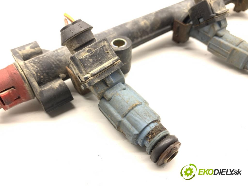 LAND ROVER FREELANDER I samochód terenowy zamknięty 2001 88 kW 1.8 i 16V 4x4 1796 lišta vstřikovací 0280155885 (Vstřikovací lišta)