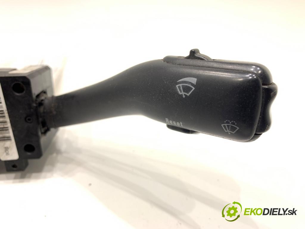 SEAT TOLEDO II sedan 2001 81 kW 1.9 TDI 1896 Prepínač kombinovaný 8L0953513J (Prepínacie páčky pod volantom)