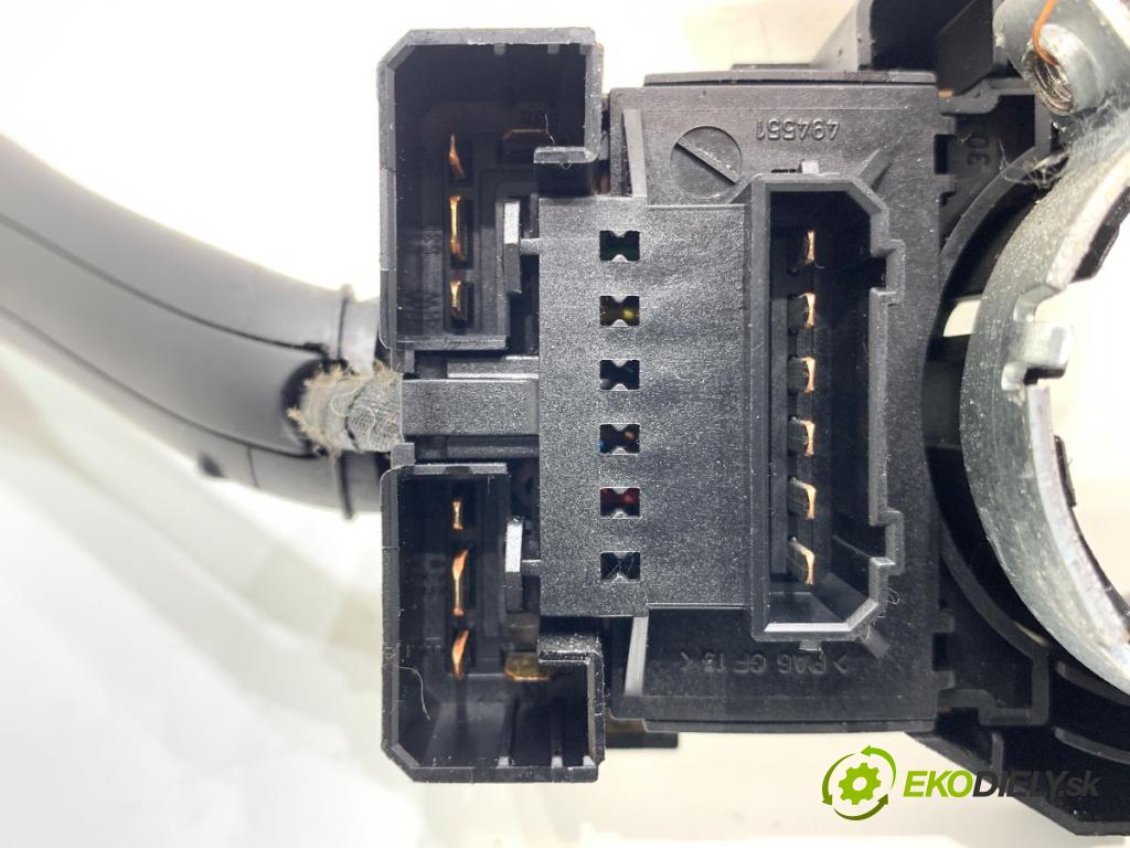 SEAT TOLEDO II sedan 2001 81 kW 1.9 TDI 1896 Prepínač kombinovaný 8L0953513J (Prepínacie páčky pod volantom)