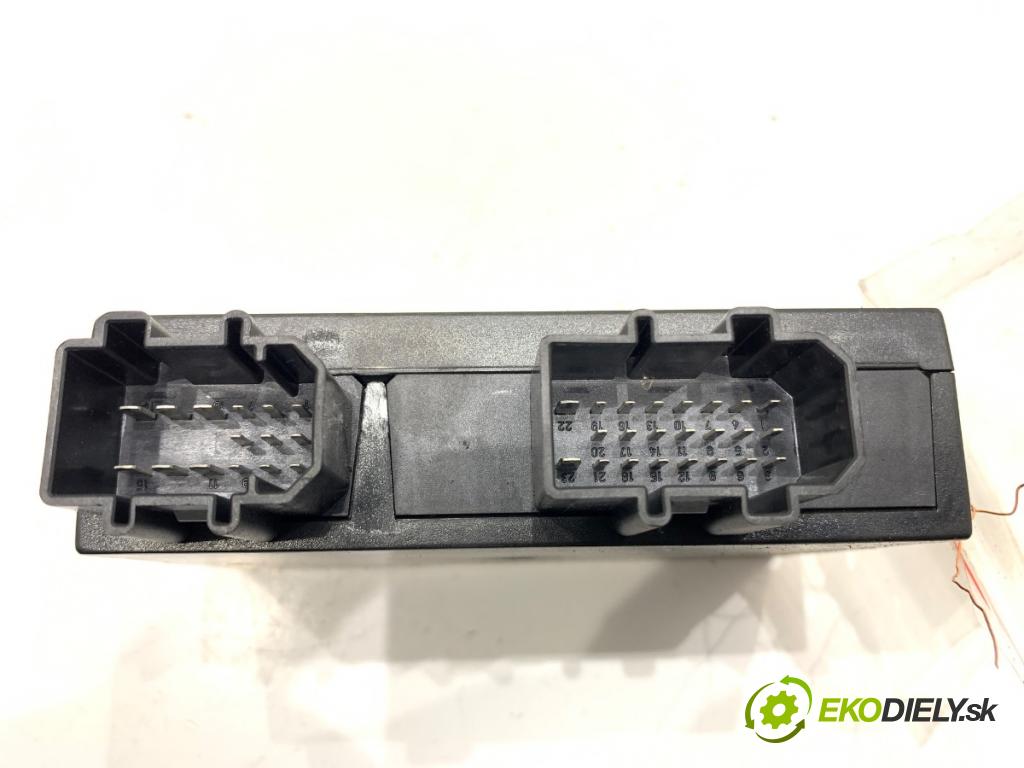 SEAT TOLEDO II sedan 2001 81 kW 1.9 TDI 1896 Modul komfortu 1J0959799AH (Modul komfortu)