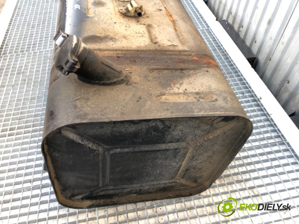 JELCZ   1988    Nádržka paliva  (Palivová nádrž)