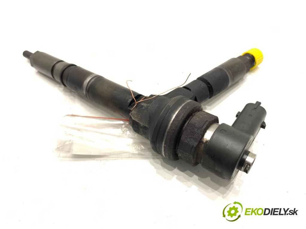 OPEL ASTRA H liftback 2005 59 kW 1.7 CDTI (L48) 1686 vstřikovač 0445110174 (Vstřikovač paliva)