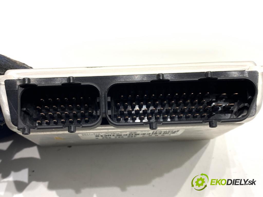 AUDI A6 C5 sedan 1997 110 kW 1.8 T 1781 riadiaca jednotka Motor 4B0907557A 0261204256 (Riadiaca jednotka)