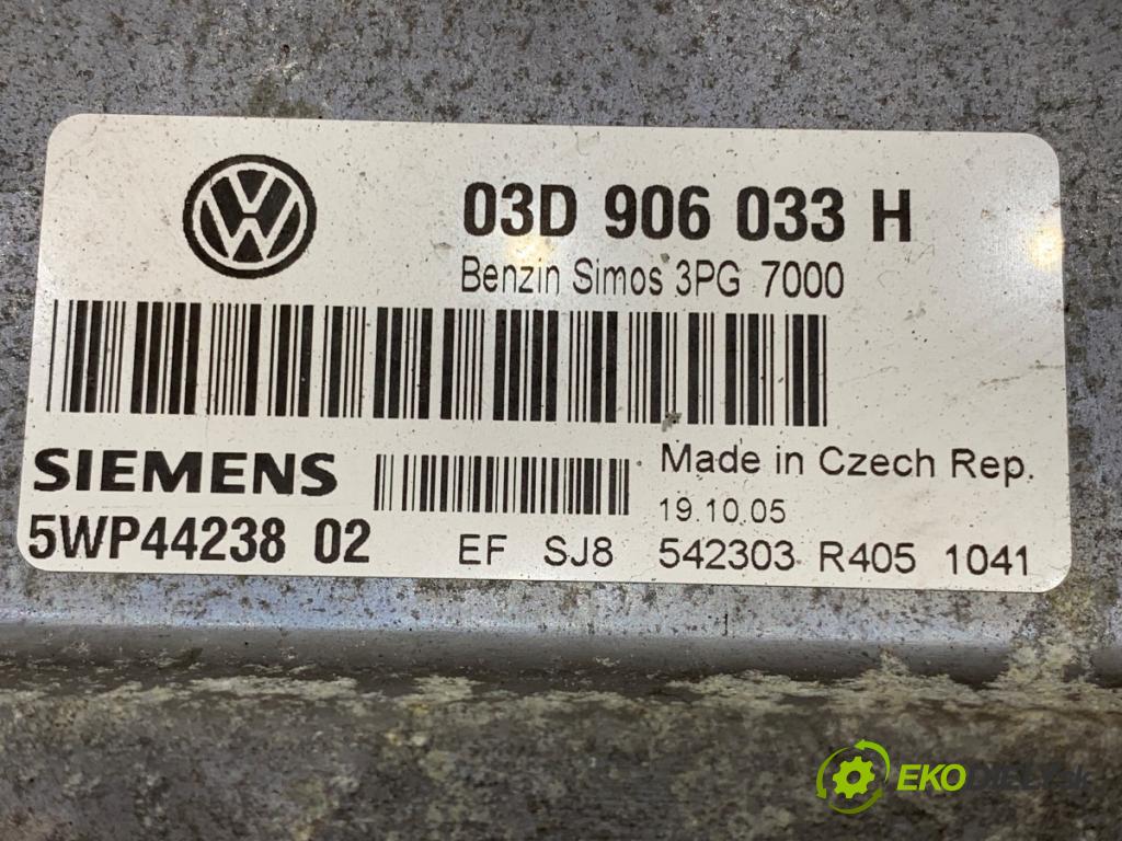 VW FOX liftback 2006 40 kW 1.2 1198 riadiaca jednotka Motor 03D906033H (Riadiaca jednotka)