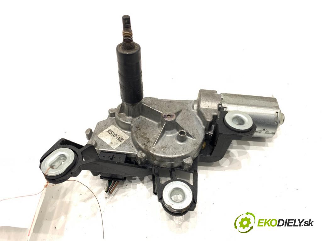 VW FOX liftback 2006 40 kW 1.2 1198 Motor stieračov zad 5Z6955711