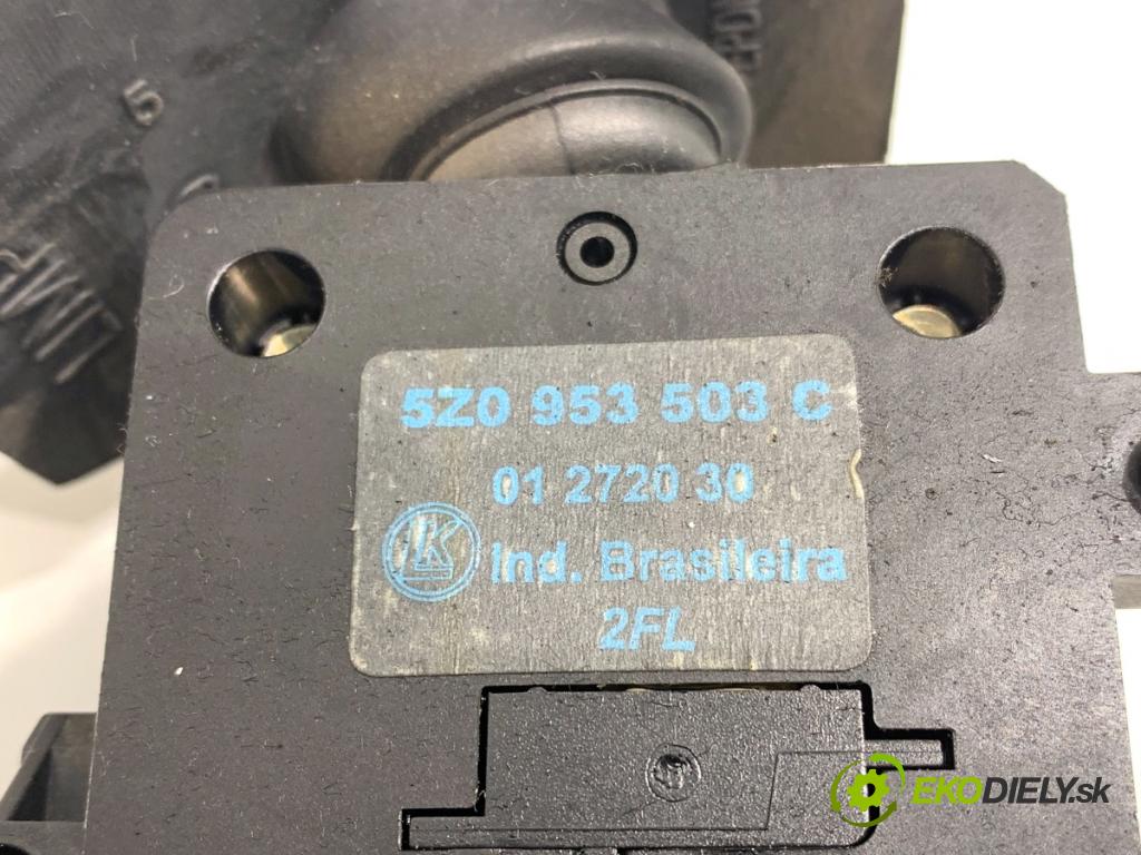 VW FOX liftback 2006 40 kW 1.2 1198 Prepínač kombinovaný 5Z0953503C (Prepínacie páčky pod volantom)