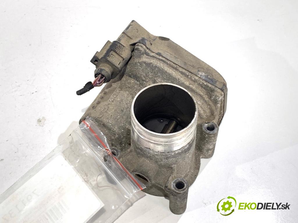 VW FOX liftback 2006 40 kW 1.2 1198 Škrtiaca klapka 03D133062E (Škrtiaca klapka)